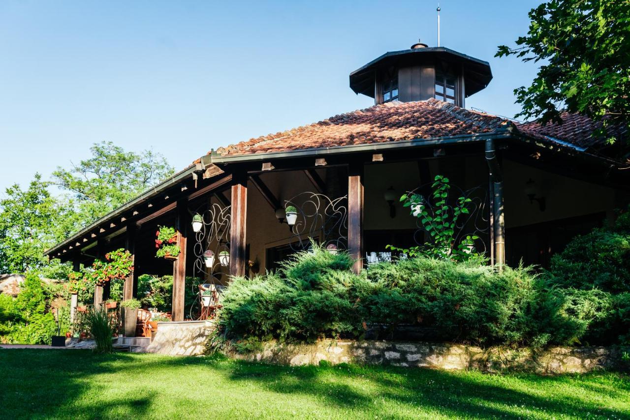 Atos Srebrno Jezero - And Restaurant * Veliko Gradiste